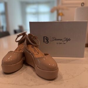 Diverse Style: Birdie Wedge Cashew